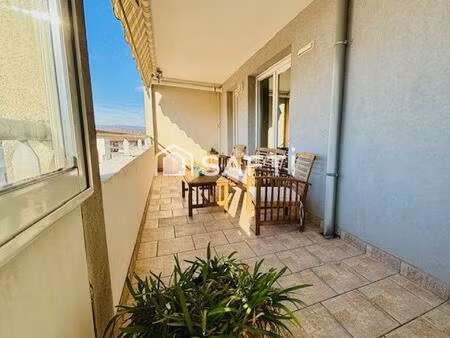 spacieux appartement  proche des commodites