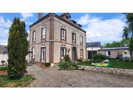 maison familiale de 220 m2 avec 5 chambres