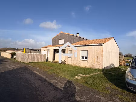 maison corpe 5 pièce(s) 140 m2