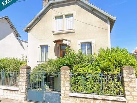 maison 6 pièces- 115 m2- 4 chambres et jardin de 460 m².