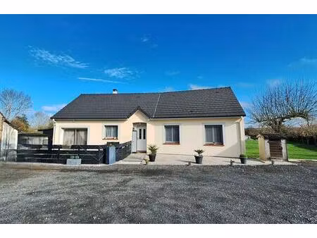 pavillon de plain-pied avec piscine