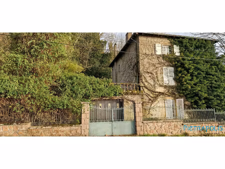 2 maisons environ 180m² et 52m² + grenier  garages