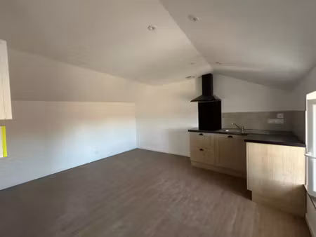 appartement 2 pièces 31 m² à louer civray 86400 ? | era immobilier