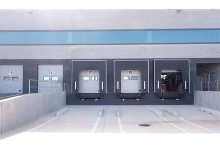 location local d'activités les arcs 850 m²