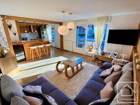 appartement duplex spacieux au centre   2 chambres (possibilité 3)  exposé sud avec vue su