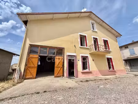 maison de village 185 m² – combles aménageables 120 m² - 6 chambres - terrain déporté 208 