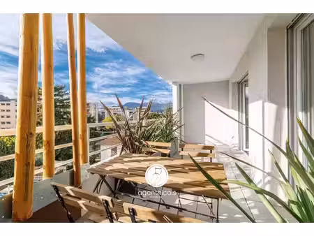 cagnes-sur-mer // saint jean : 3 pièces / rénové / terrasse / parking