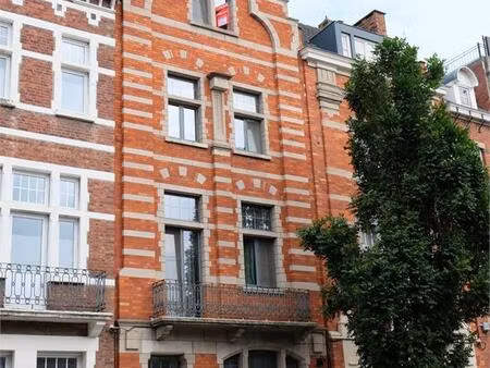 appartement te huur in sint-truiden met 2 slaapkamers