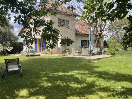 longchamp - propriété de caractère sur plus de 2ha de terrai