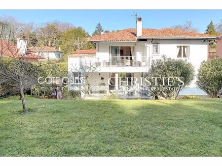 for sale saint-jean-de-luz - a 210 sqm villa with id 3686774049