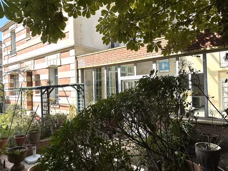 maison 7 pièces - 220 m²