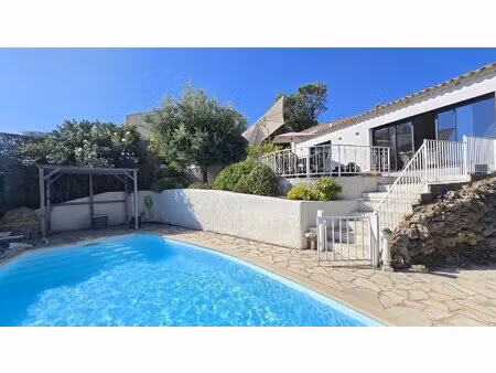 à vendre aux issambres – villa 5 pièces avec piscine  rénovée en 2024 – à 500 m de la mer