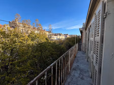 studio dernier étage cours julien