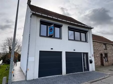 gerenoveerde hob met grote tuin en 2 garages