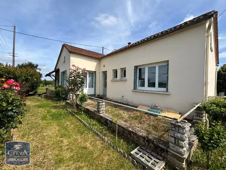 appartement à louer 4 pièces 85.53 m² - saint-pierre-d'eyraud (24) - 765€