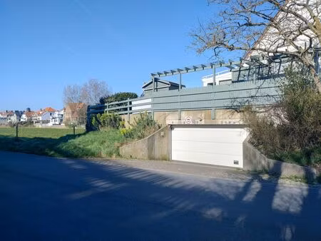 ondergrondse  gemakkelijk bereikbare garage