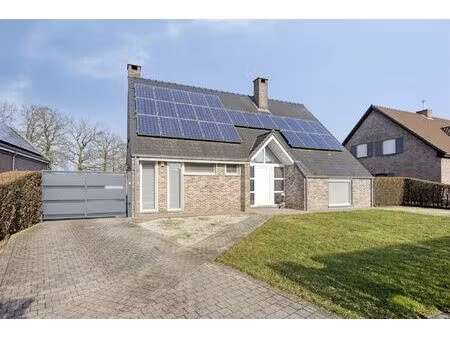 exclusieve villa  extra garage en zonnige tuin op 1.100 m²