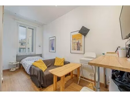 location appartement 1 pièce 17 m² à marseille 1 (13001)