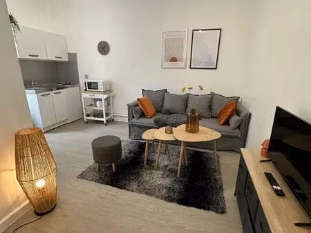 location appartement 1 pièce 20 m² à marseille 1 (13001)
