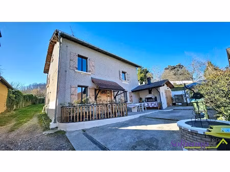 vente maison 5 pièces 120 m² à les abrets (38490)  235 000 €