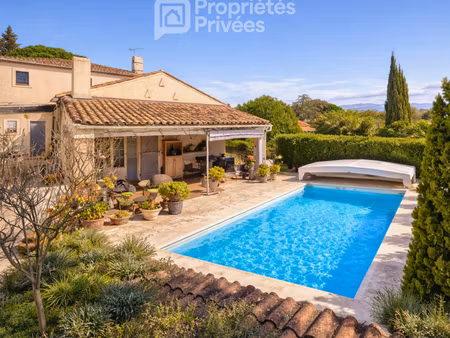 -rare sur le secteur -villa - piscine couverte - grand terrain