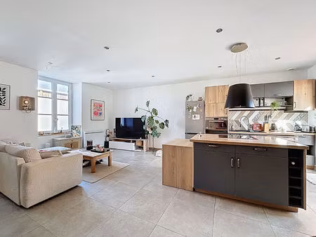 vente maison 5 pièces  103.20m²  bécon