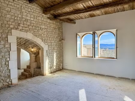 très belle appartement dans chateau