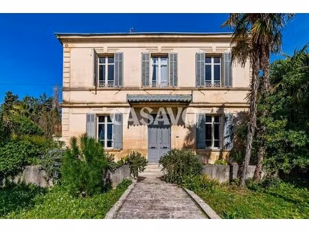 vente maison 7 pièces de 270m² - 13280 arles