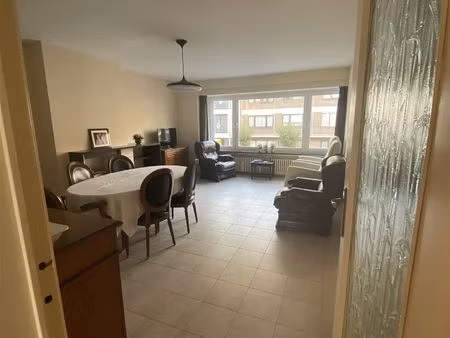 gemeubeld appartement met 2 slaapkamers