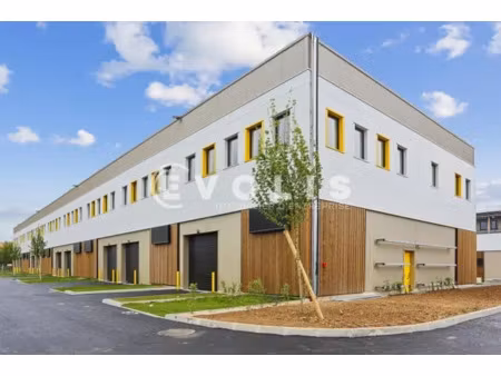 a louer - cellules d'activite neuves - fresnes (94)