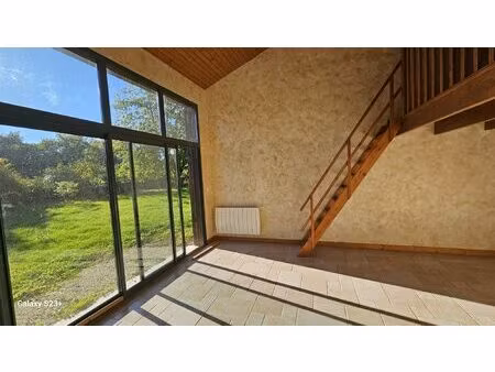 belle maison en pierre