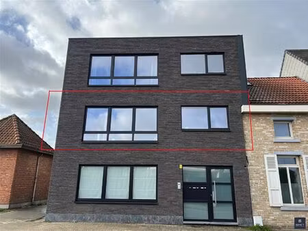 recent  modern appart. met 2 slpks en autostaanpl.