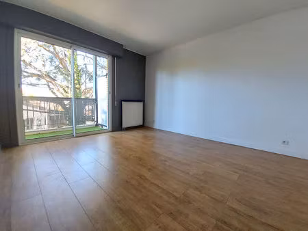 location appartement 2 pièces 42 m² à blagnac (31700)