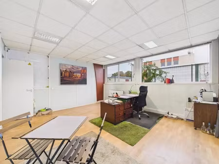 à louer – bureau 21 10 m² – wissous