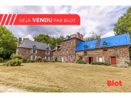 sous compromis de vente chez blot immobilier - manoir sur la commune de paimpont (35380)
