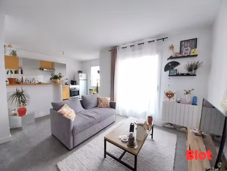 appartement a louer - centre ville - noyal chatillon sur seiche - type 3 - 62.57m² env.