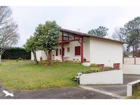 vente maison 6 pièces 171 m² hagetmau (40700)