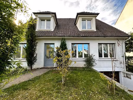 location maison 6 pièces 180 m² à senlis (60300)  2 450 €