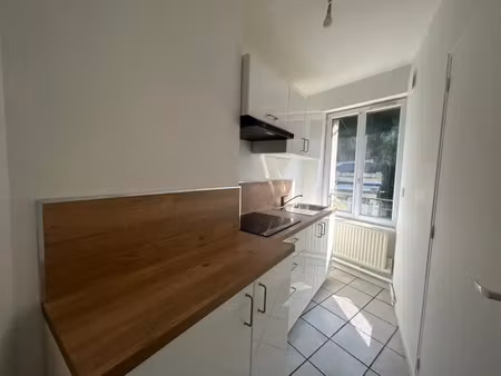 location appartement 3 pièces à harfleur (76700) : à louer 3 pièces / 46m² harfleur