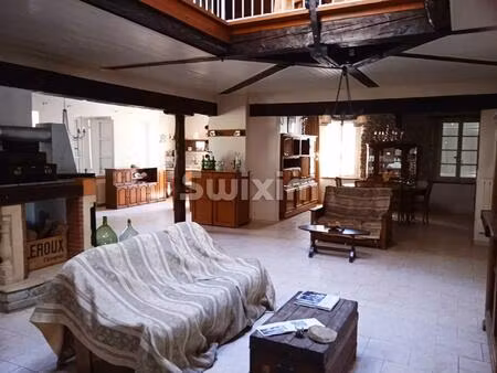 maison de caractère 200m² + appartement.90m².