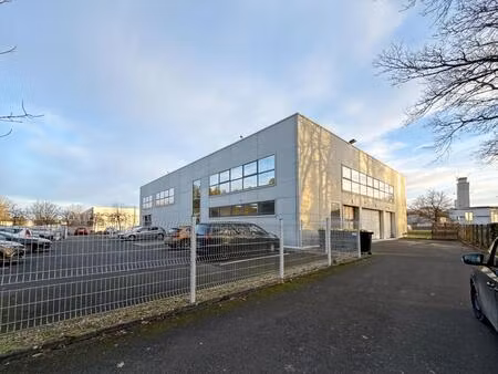 location bureau 219 m² à olivet (45160)