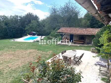 maison 6 pièces - 121 m²