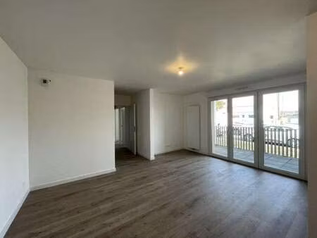 location appartement 5 pièces à sautron (44880) : à louer 5 pièces / 68m² sautron