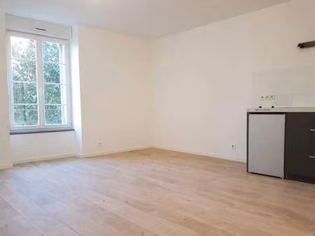 location appartement 2 pièces à guémené-penfao (44290) : à louer 2 pièces / 29m² guémené-p