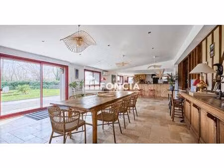 vente maison à équemauville (14600) : à vendre / 273m² équemauville
