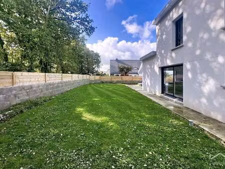 location maison piscine à lorient (56100) : à louer piscine / 127m² lorient