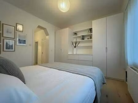 rez-de chaussée 1 chambre à uccle  avenue de messidor