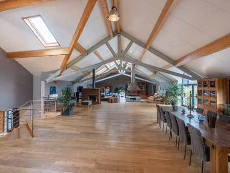 ferme ardennaise de caractère rénovée avec 60 ares