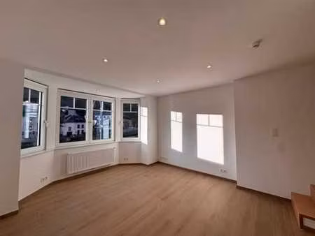 bel appartement neuf 2 chambres avec vue sur bouillon