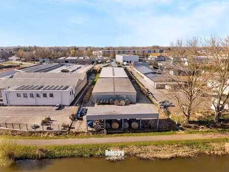 uniek bedrijfsgebouw met optionele showroom industriezone...